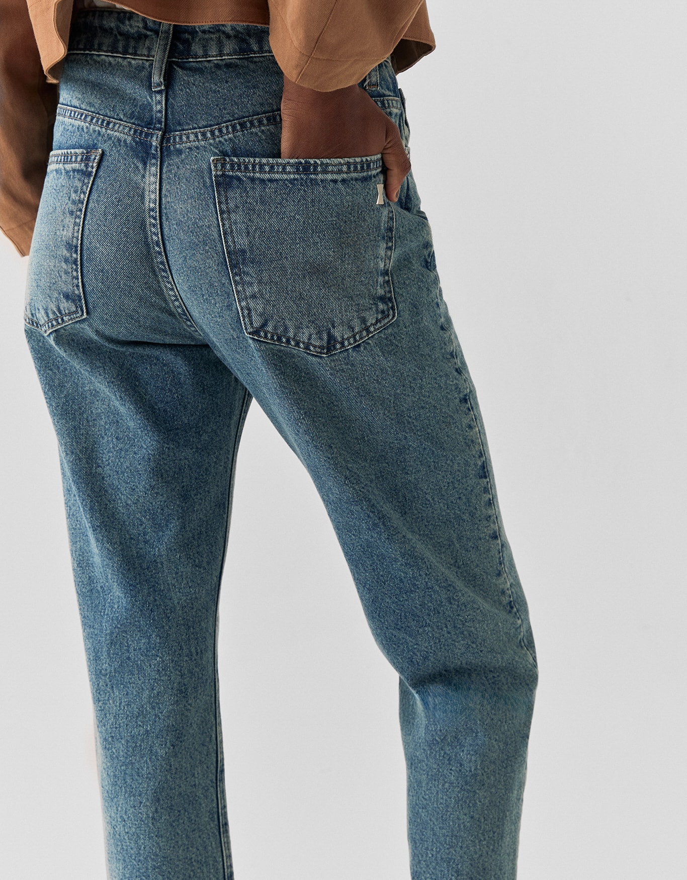 image_b813e42b-4fd9-4d09-954d-29ce6b905cd1