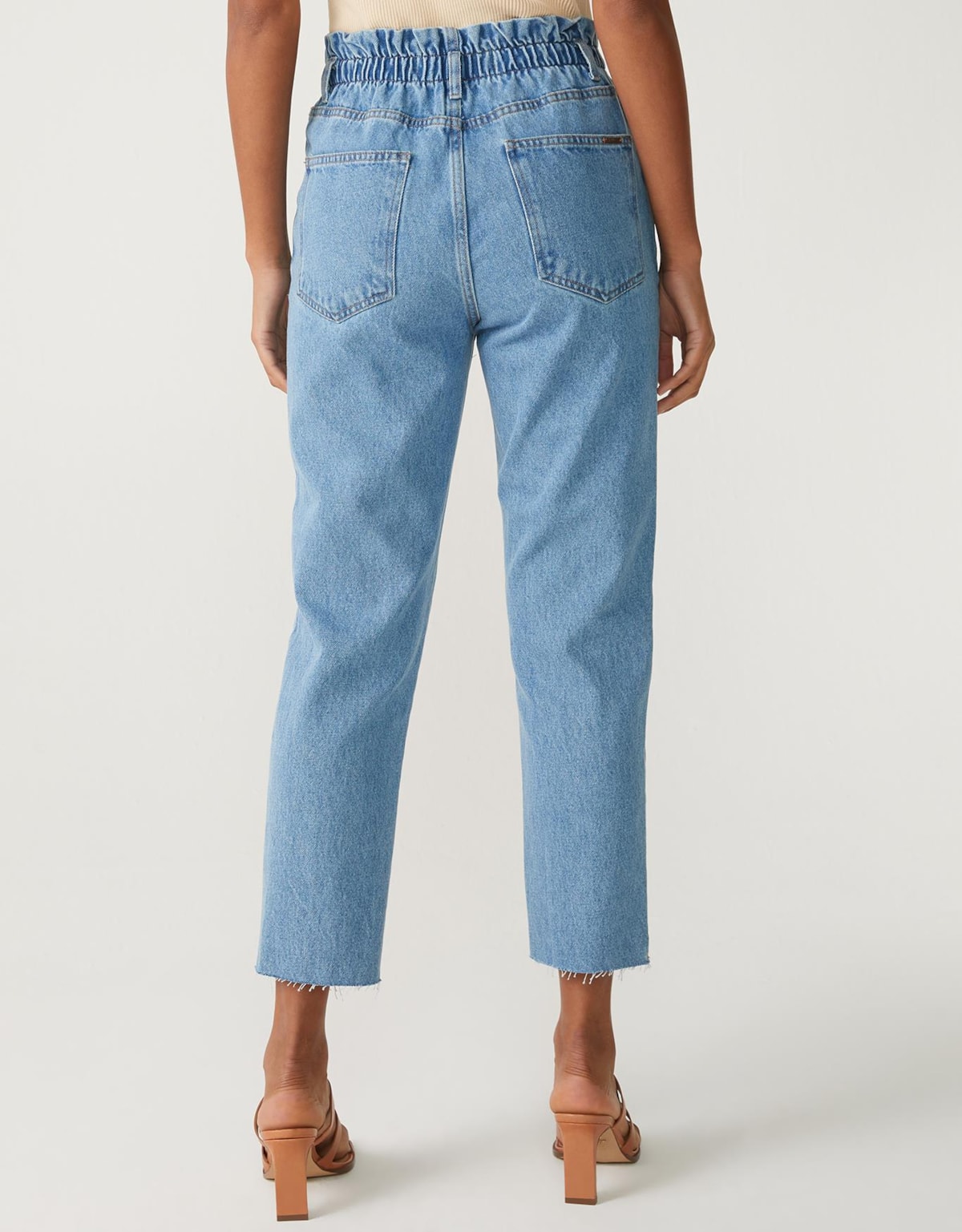 image_a1fb6b28-fa8b-4344-bf42-5b5a5cf08bb0