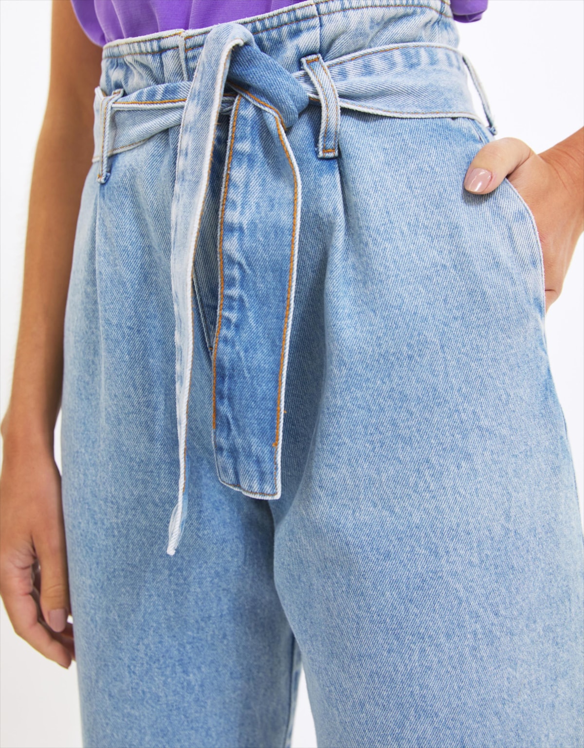 image_db4883f8-3d4a-4510-9bea-03eed11989a3