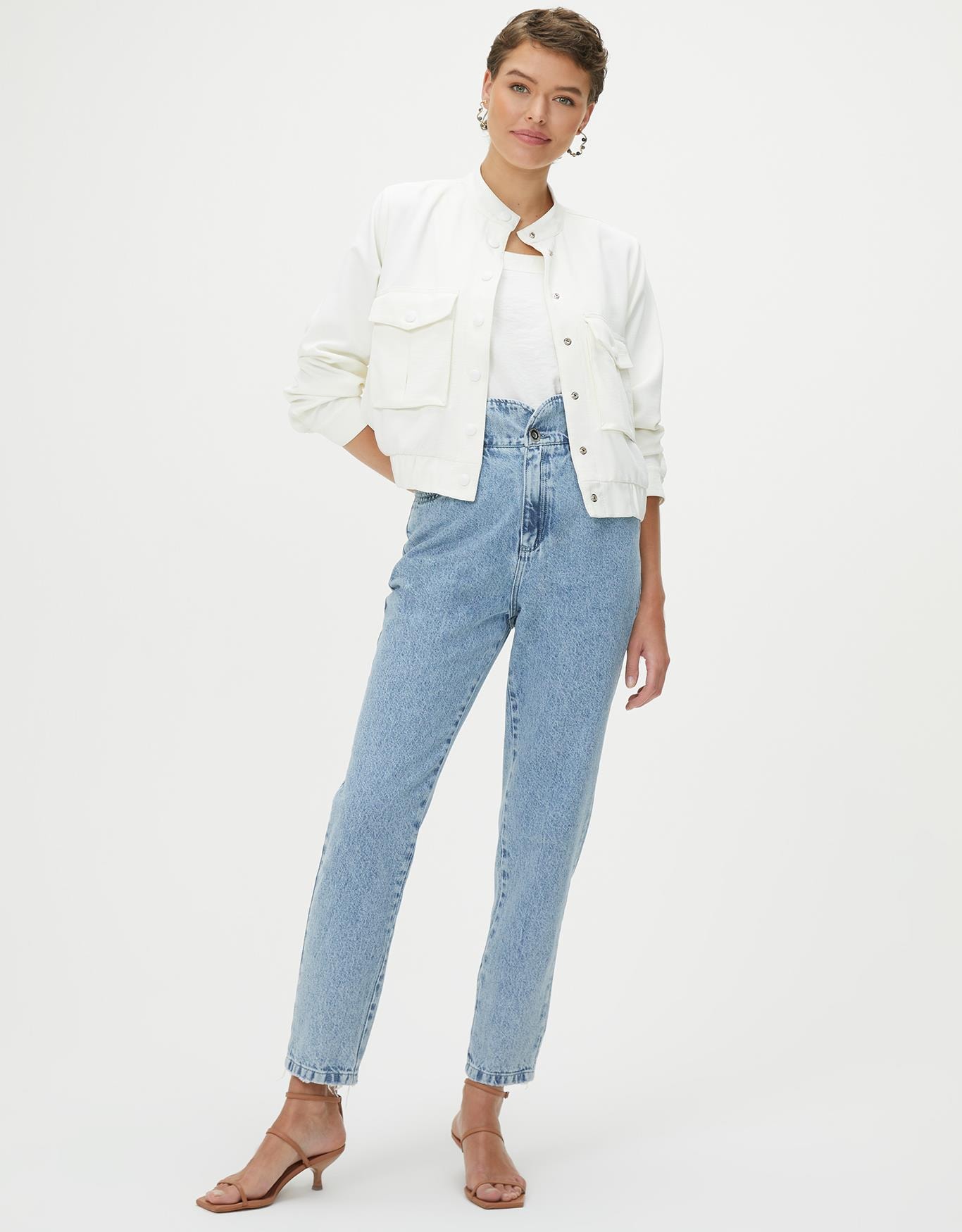 image_60c7a0c9-986d-4eee-8a16-2b3a7078d3a3