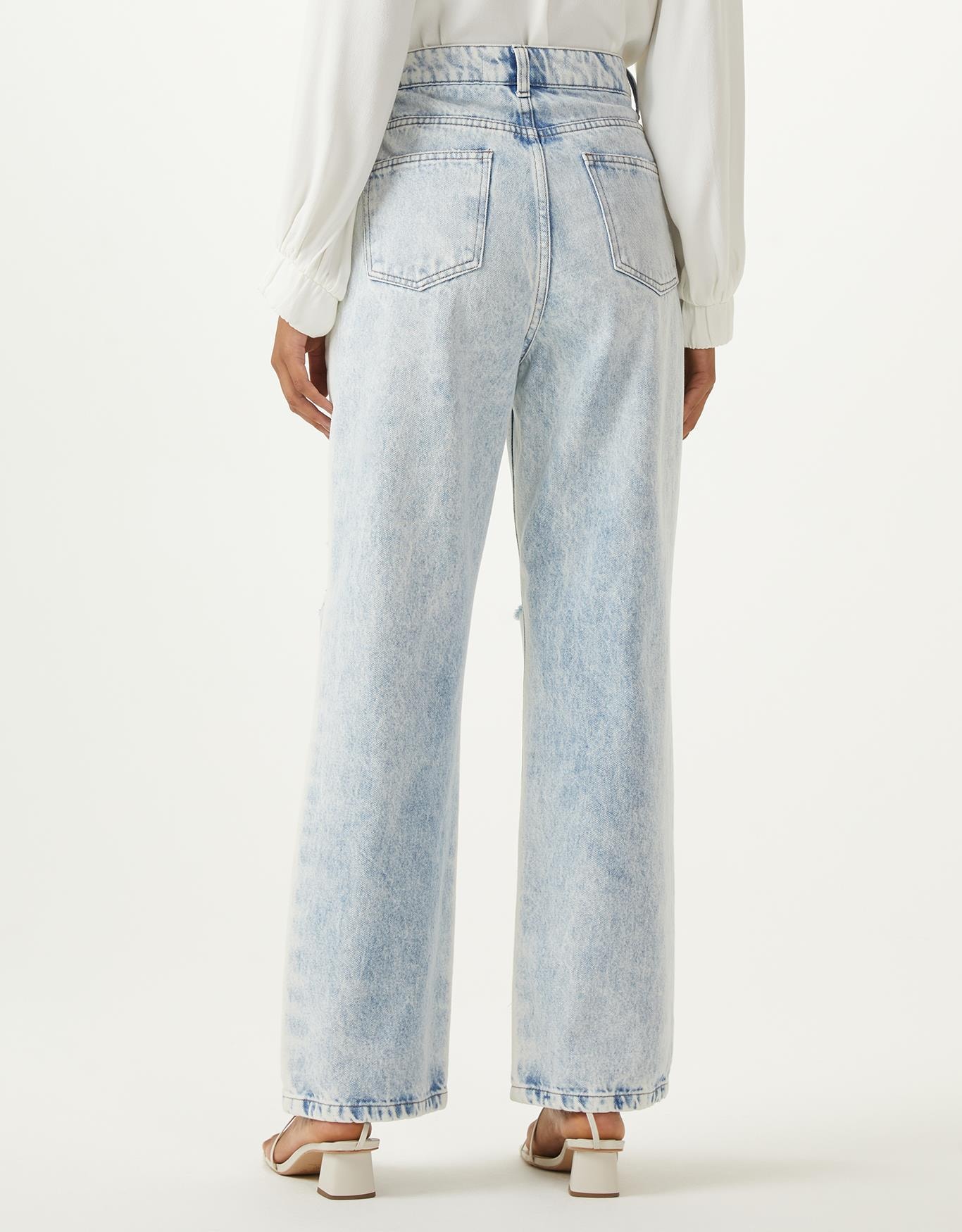 image_e7b6631c-ca09-483d-bba9-4f0a6399bf80