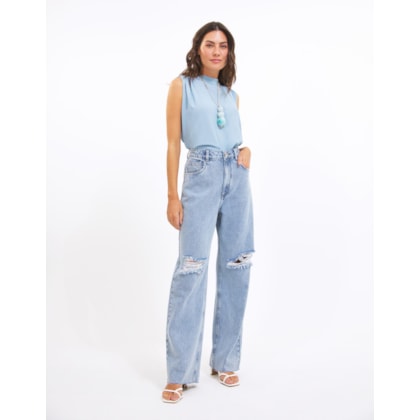 Calça Jeans Wide Com Rasgos No Joelho