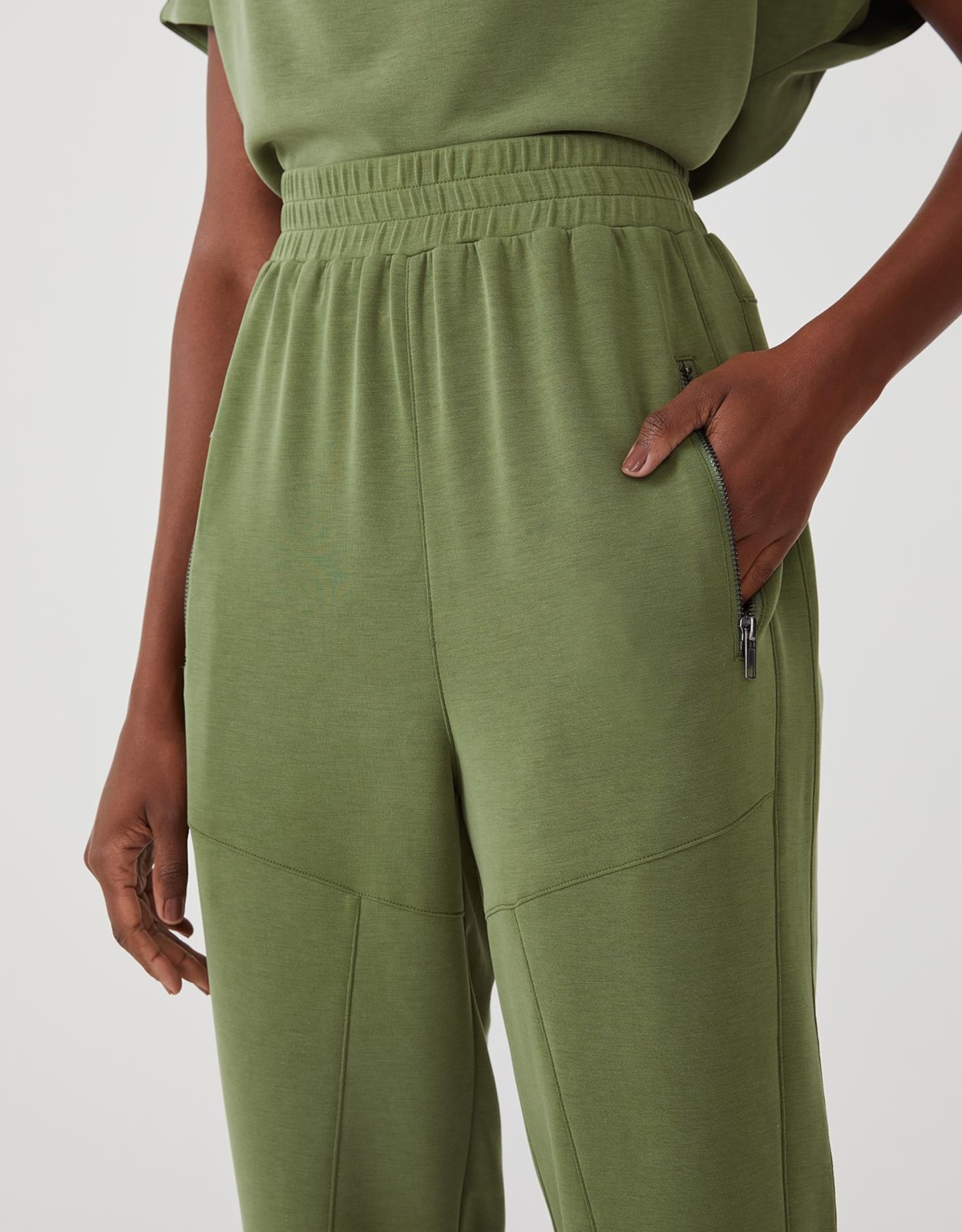 image_a7e34a6a-a3ed-47d0-b5ca-30fb34eb086f