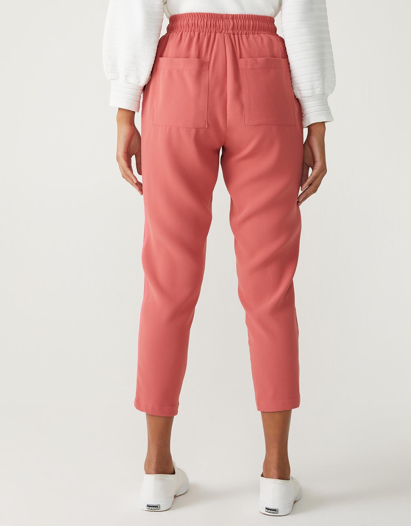 image_a39440ea-fb90-4126-8b06-874730426709