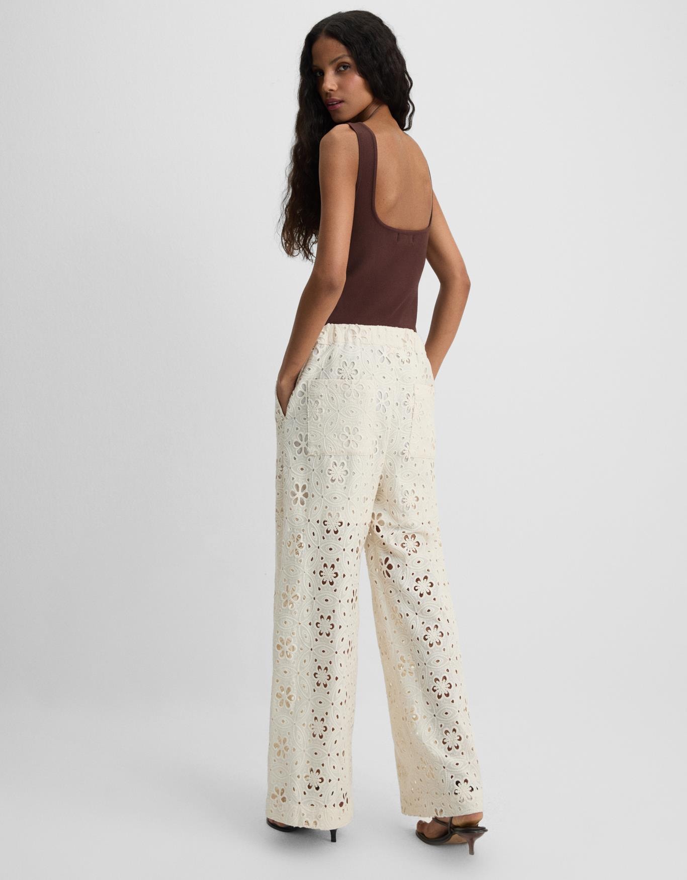 image_b9fe944a-c6dc-4d86-b378-2b14a89c8cf5