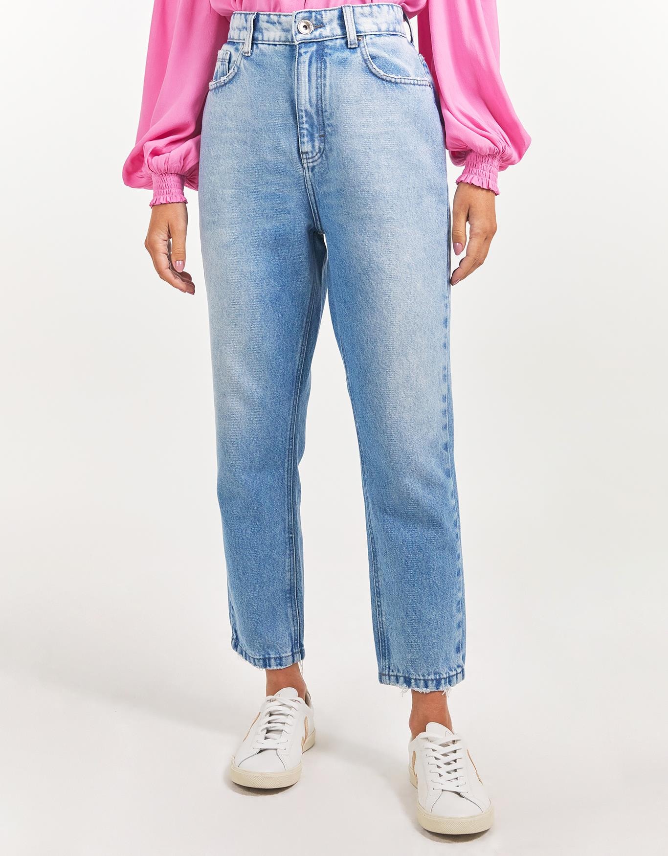 image_e3b9ad06-390c-4951-a1c6-659b13cd965b