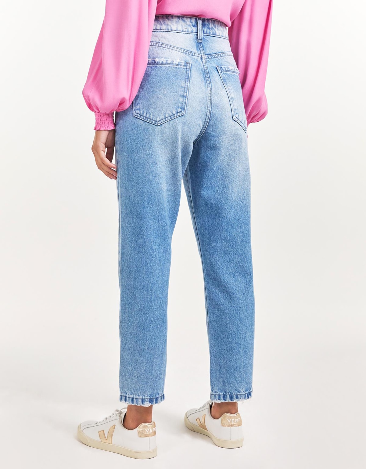 image_b1c444ff-8103-492a-b8f7-9b60892755e4