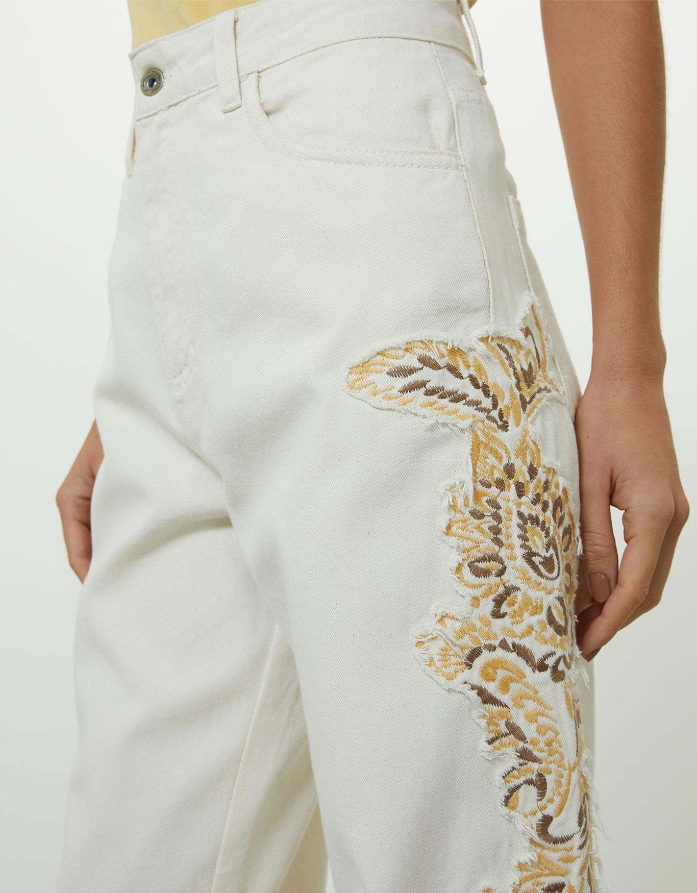 image_484e0995-c3a5-446c-9b24-5a70131d1e6f