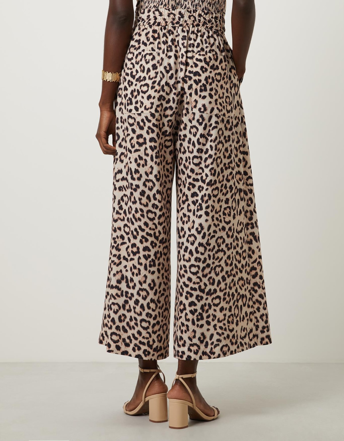 image_e6cf6865-b2f2-4d97-b0c0-f83a00968fb9