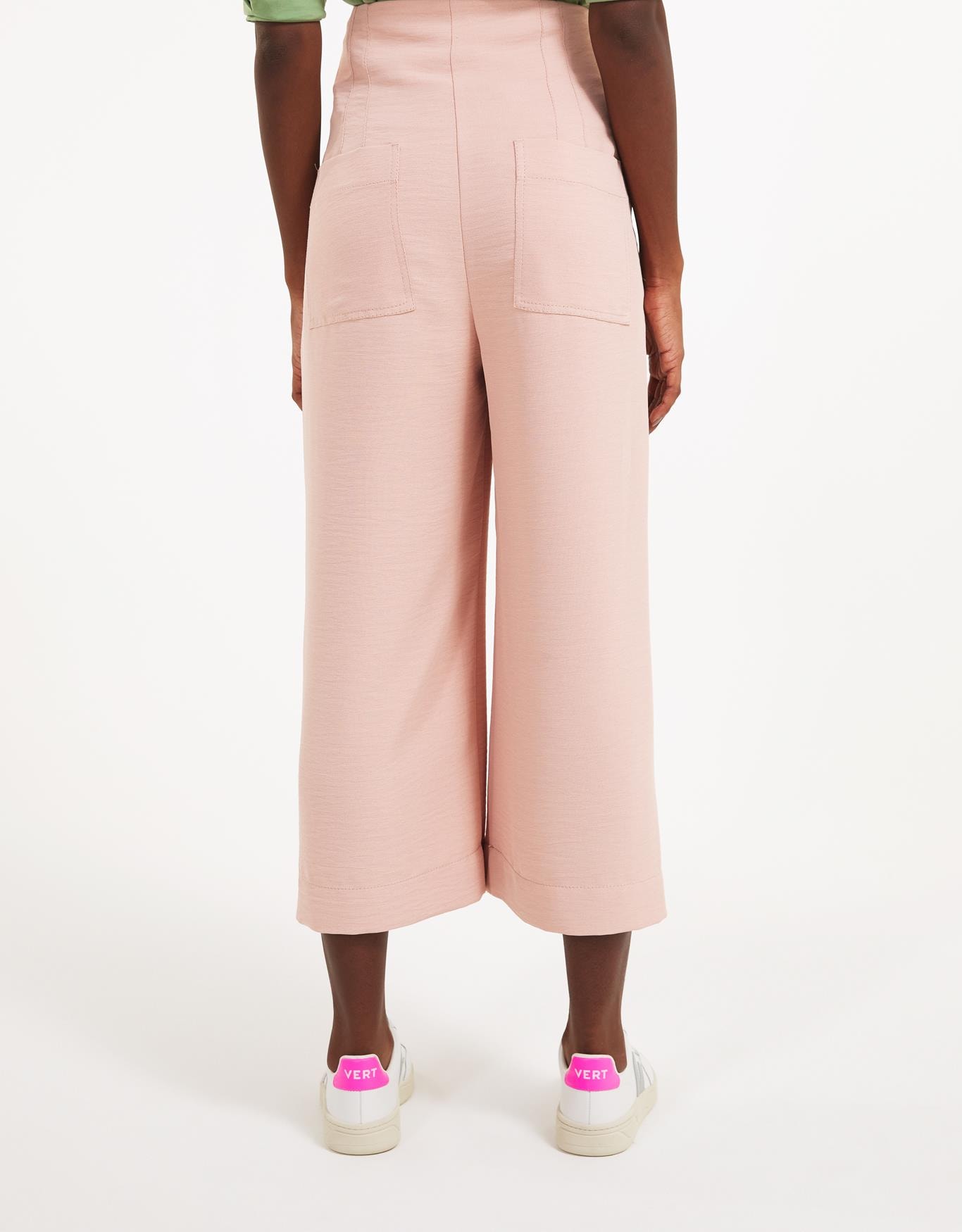 image_6cd0f25f-8268-4922-9918-345d0654b3cd