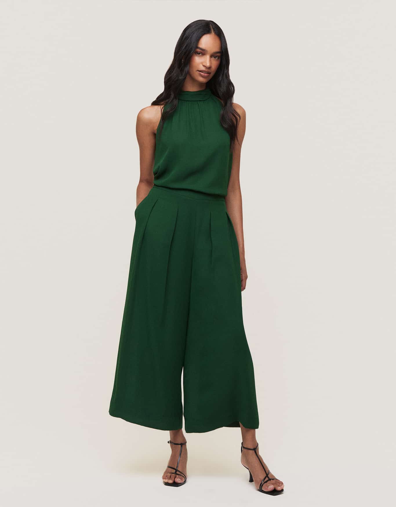 Calça Pantacourt Franzidos