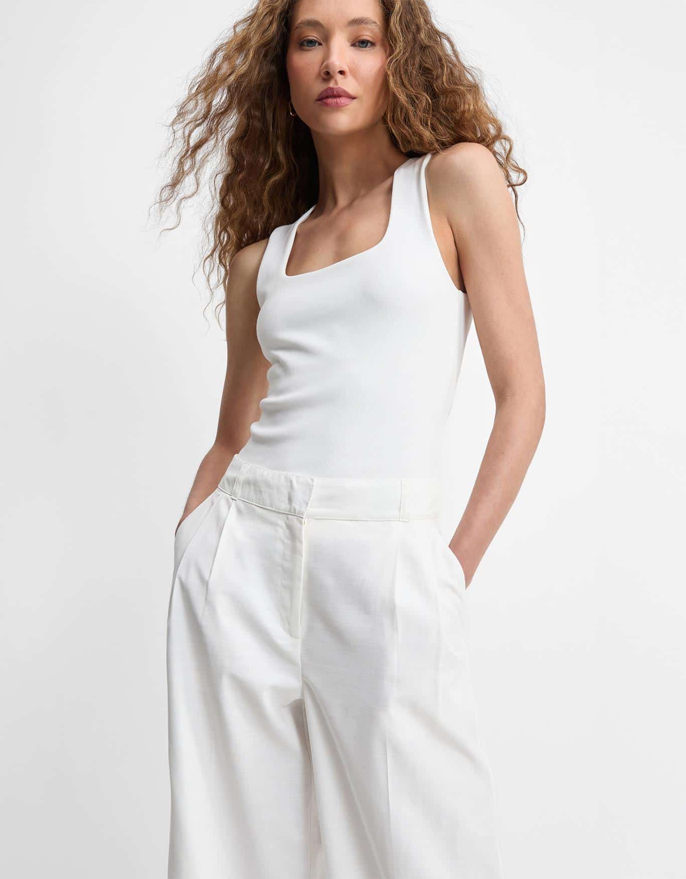 Calça Pantalona Com Pregas