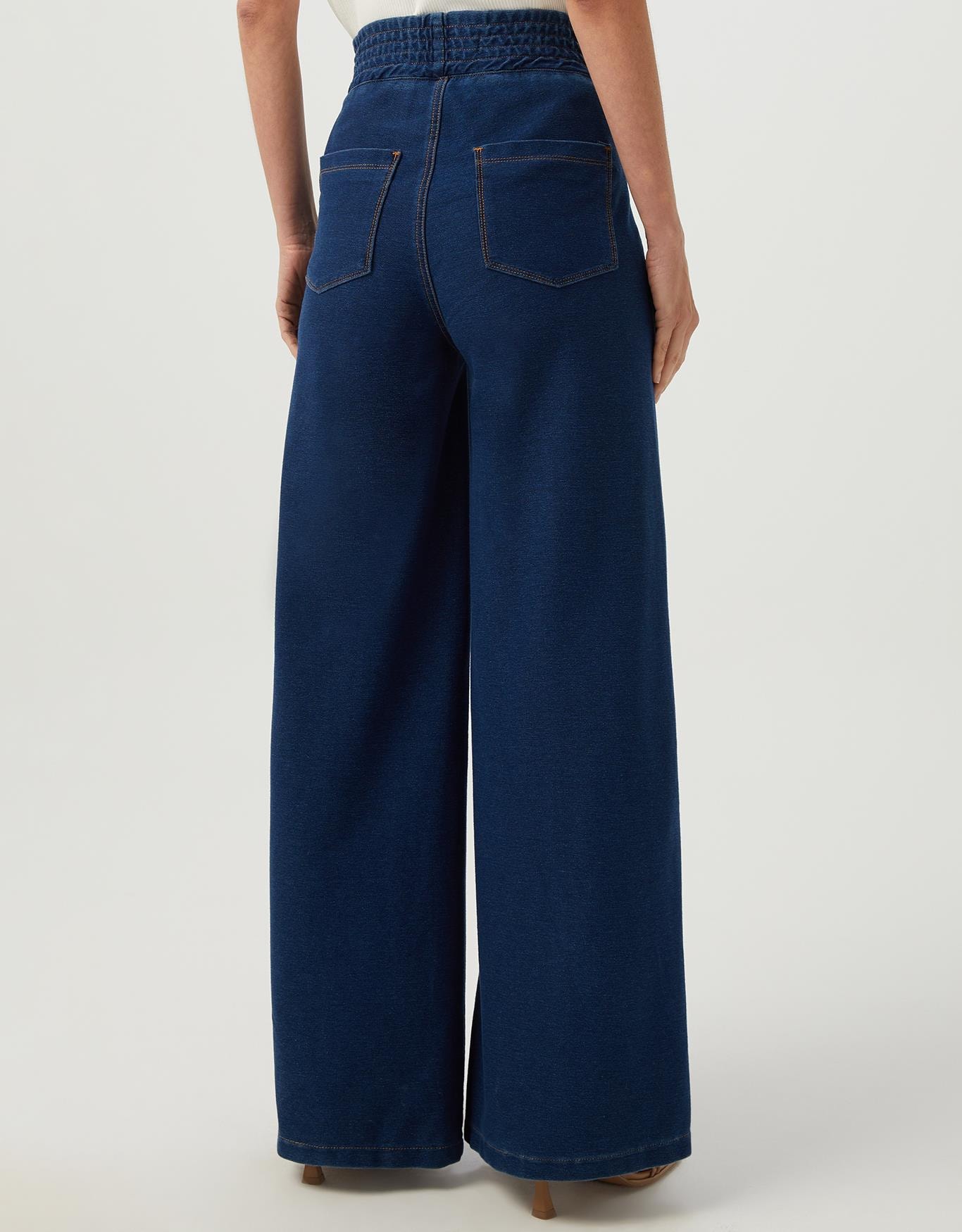 image_e8efa52a-f96b-488d-b4e7-eeab7133f00f