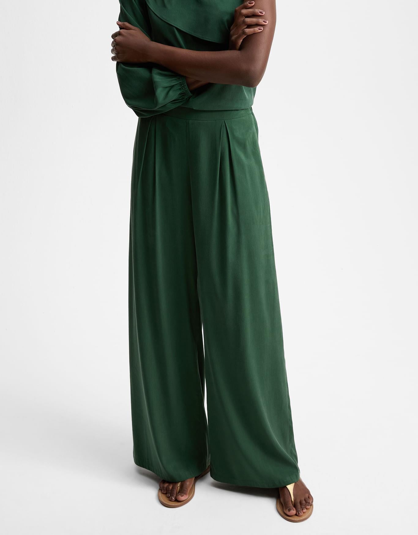 Calça Pantalona Pregas