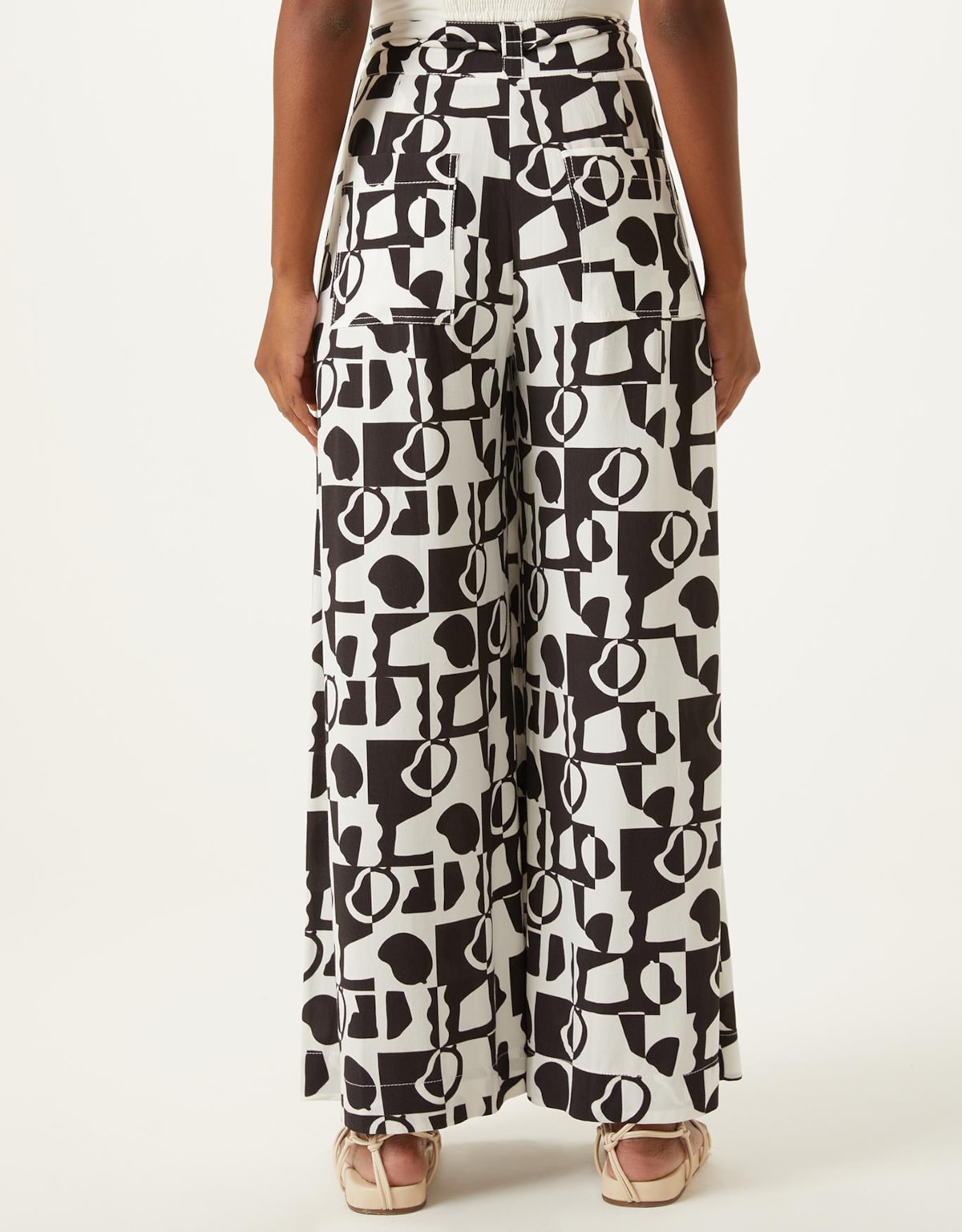 image_54c003a8-ac5d-4efe-95a4-623c708cca1f