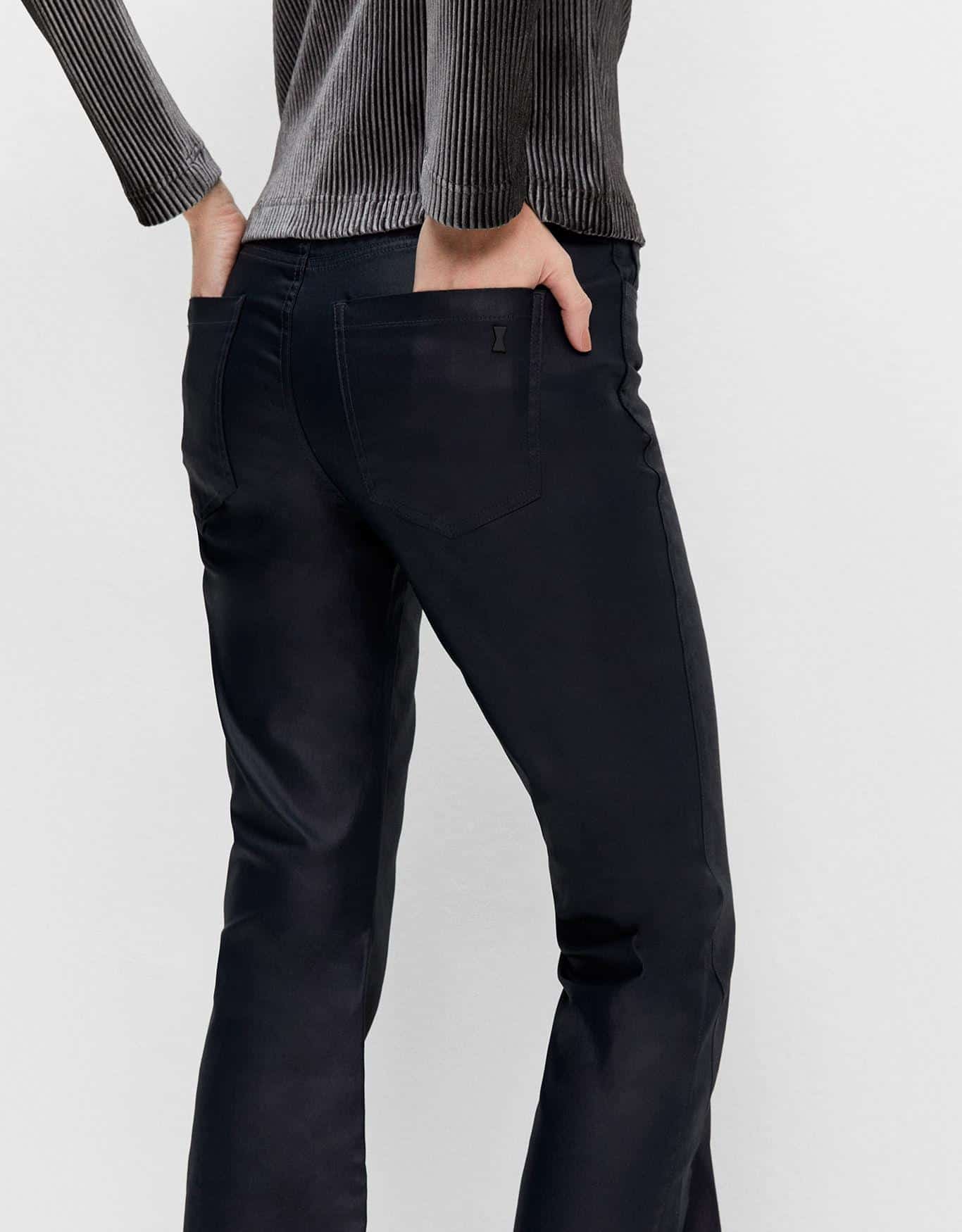 Calça Resinada Boot Cut