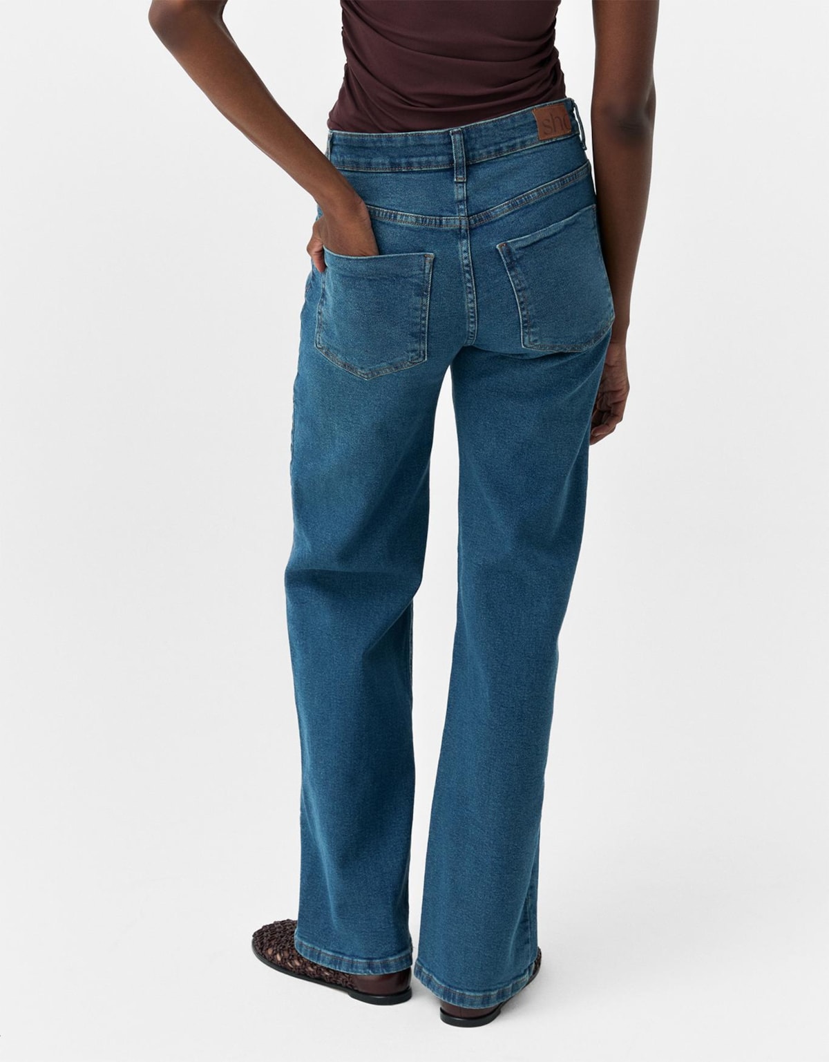 image_e9baf24b-fcfa-418b-a30c-d231bdd4e693