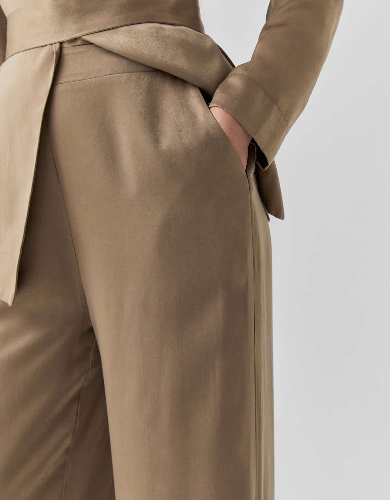 Calça Reta  Acetinada