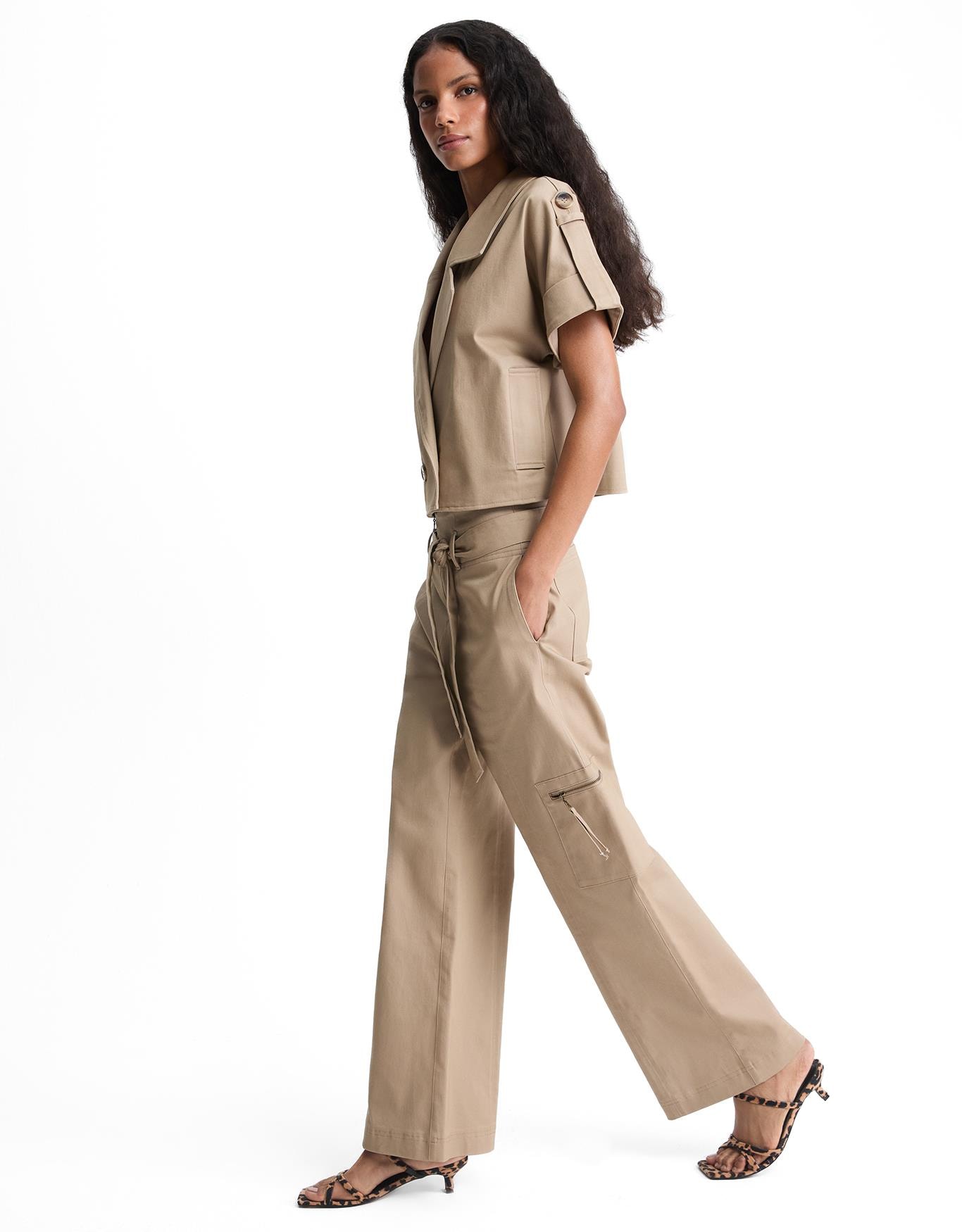 Calça Reta Bolso Cargo