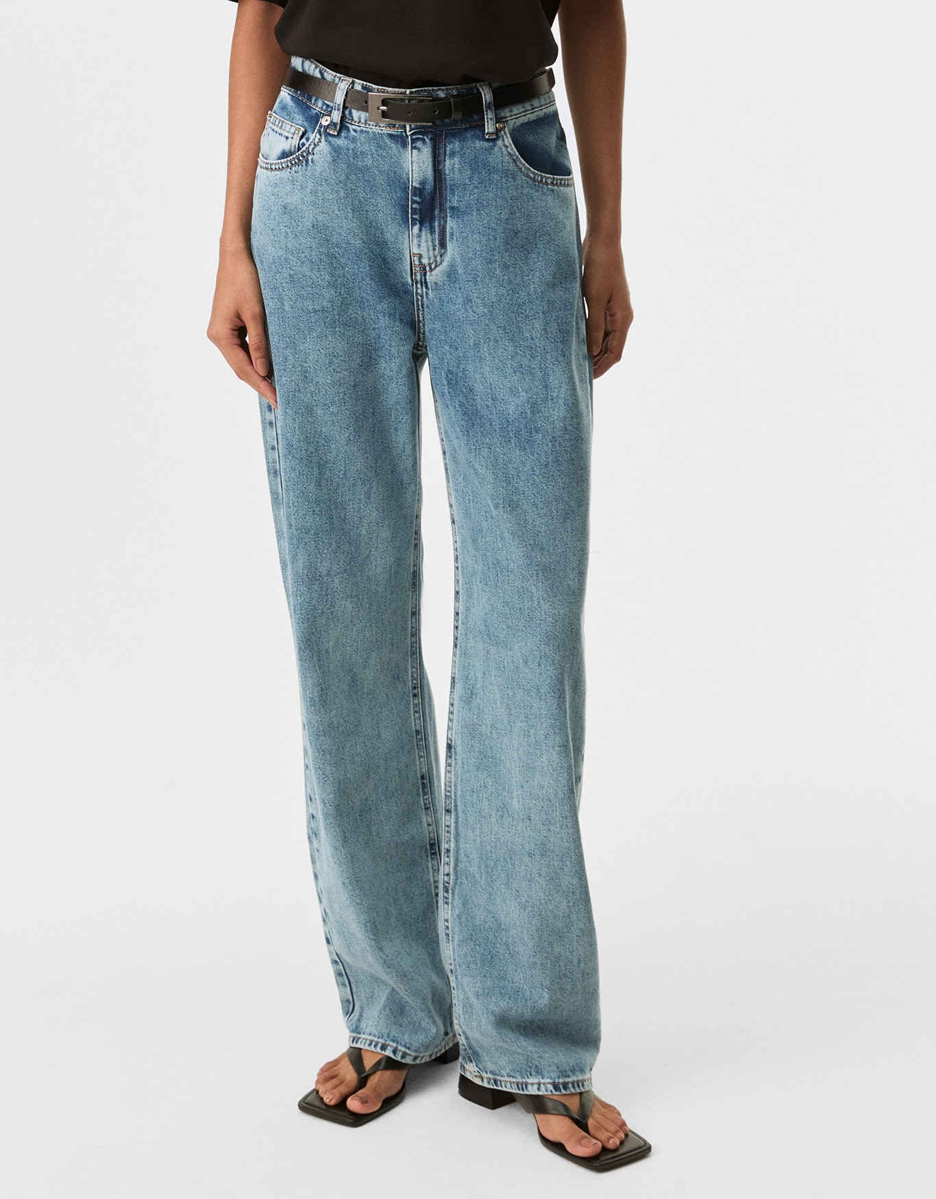 image_e40303ba-b5f0-4132-a930-02d92dc071ec