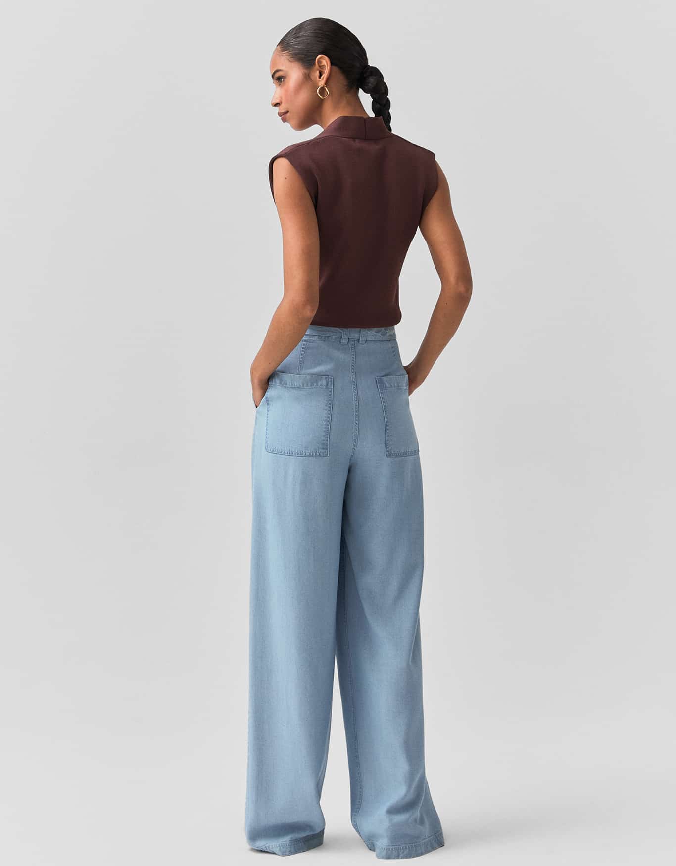 Calça Reta Liocel Pregas