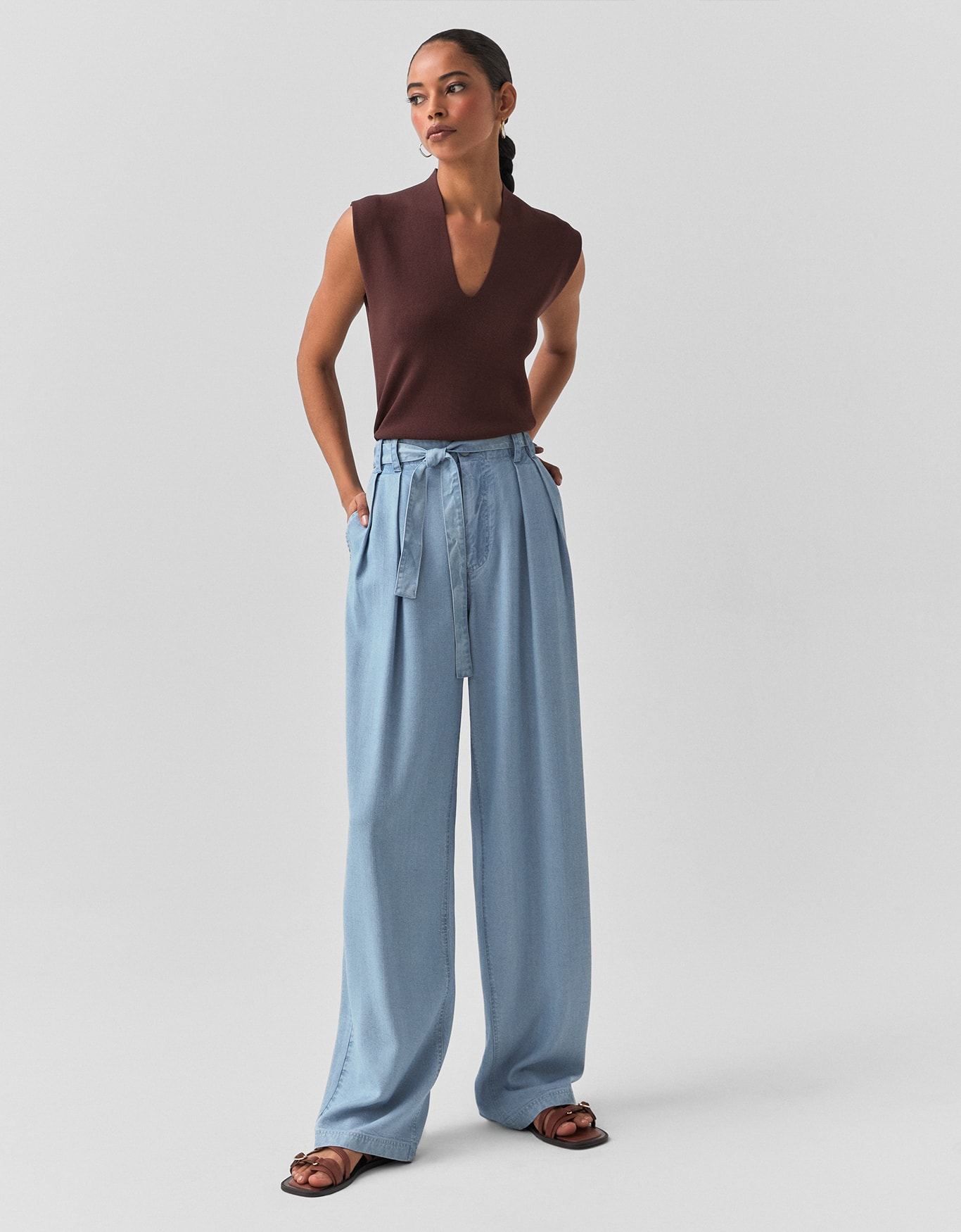 Calça Reta Liocel Pregas