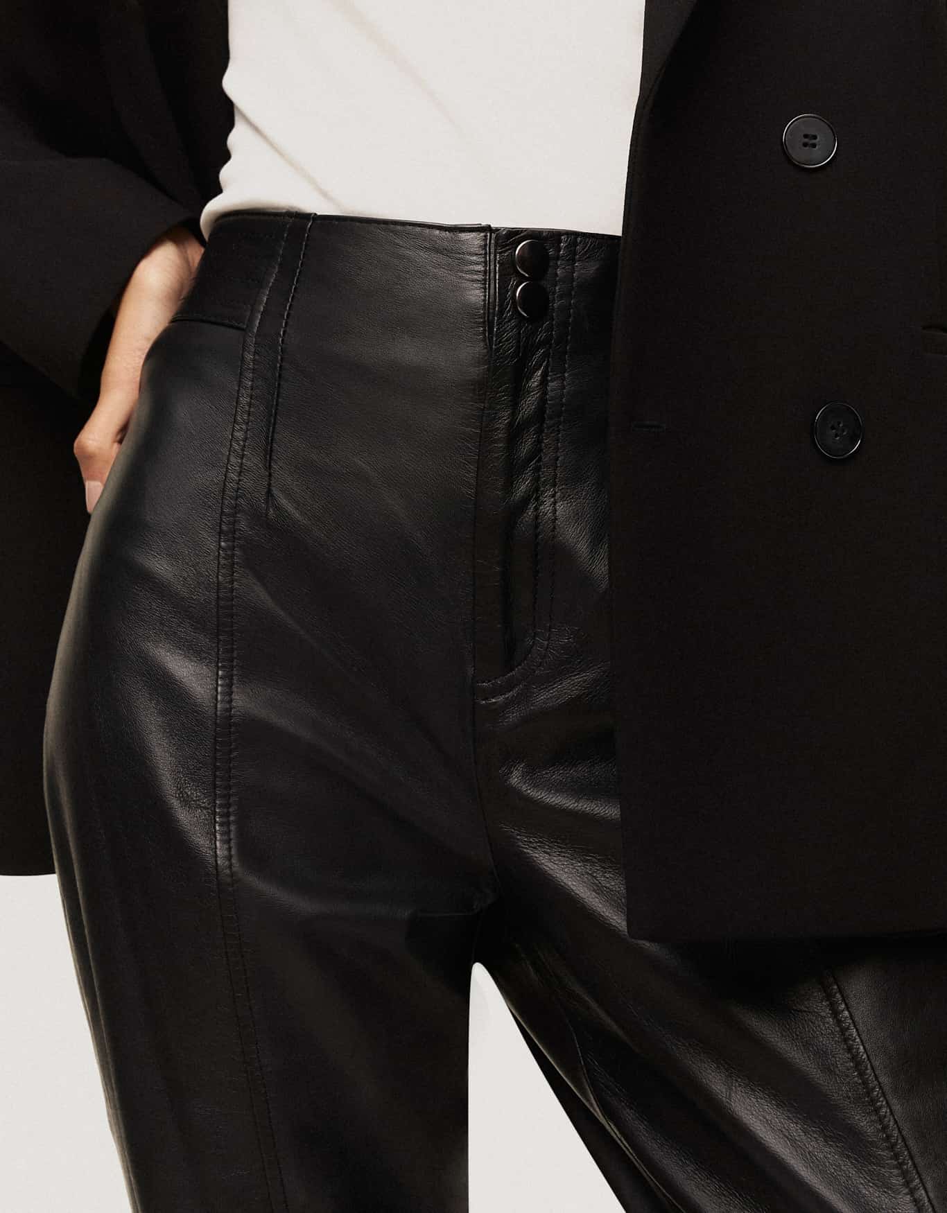 Calça Reta Pespontos Couro