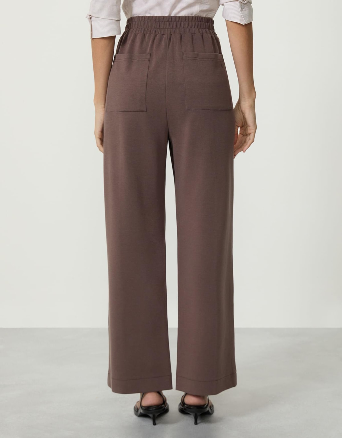 image_b2ee2e6e-c009-40c9-8119-e92c6d582ebd