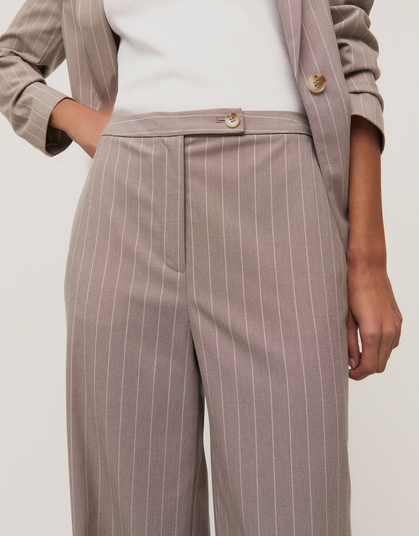 Calça Reta Risca de Giz