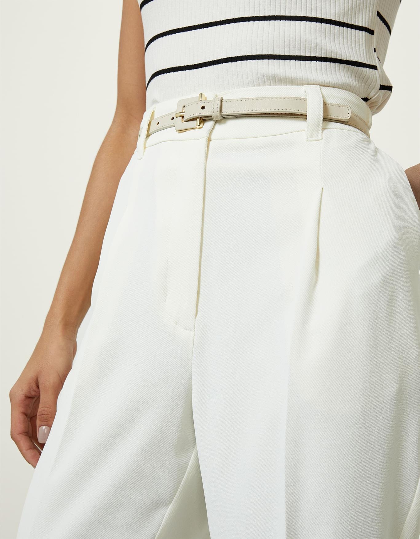 Calça Slim Alfaiatada Pregas Off White