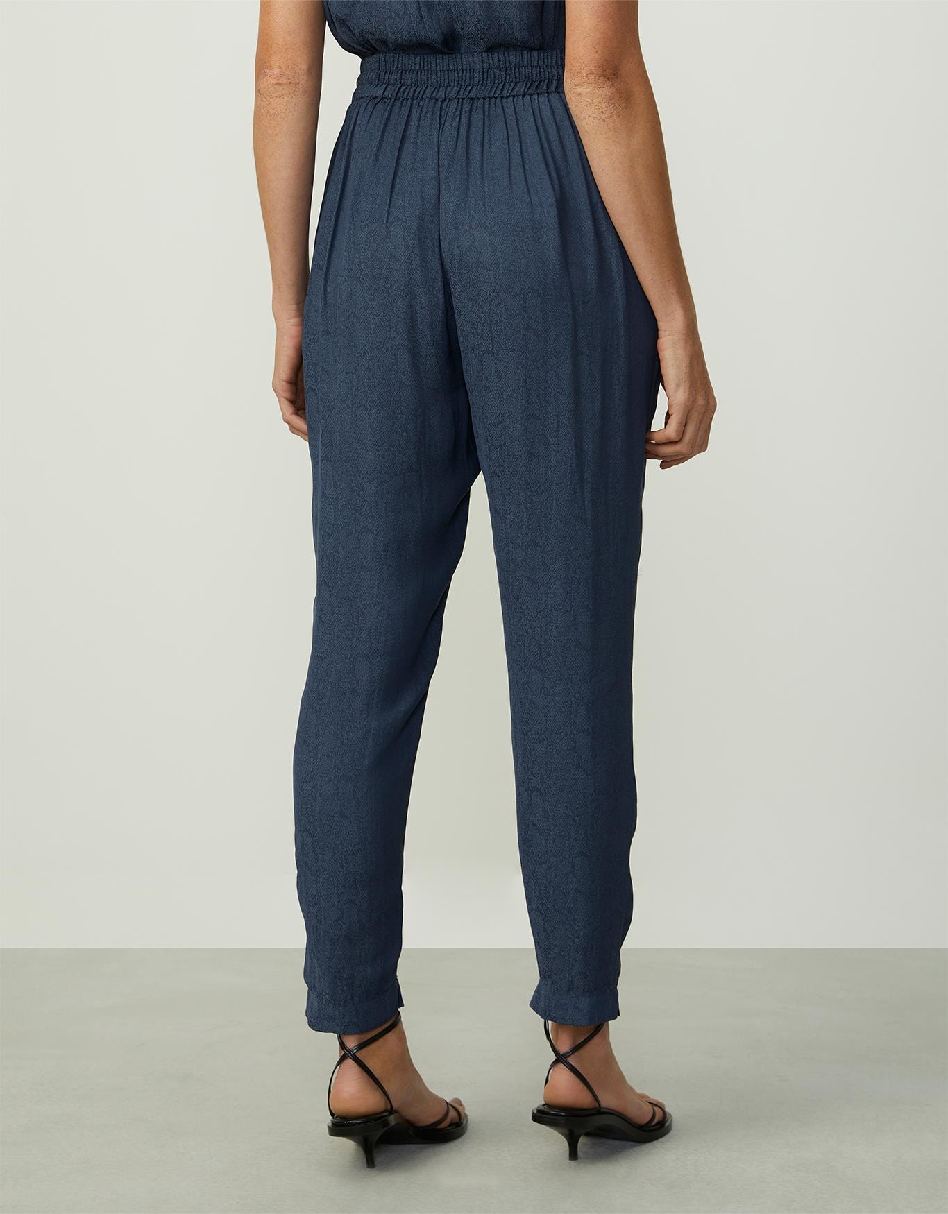 image_976b1fbf-9f8a-4828-b022-2508a54d11fe