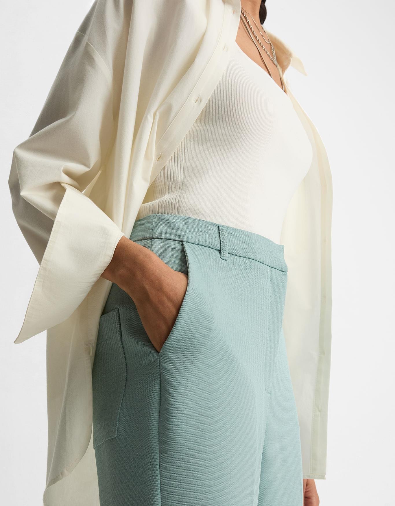Calça Slim Com Bolsos