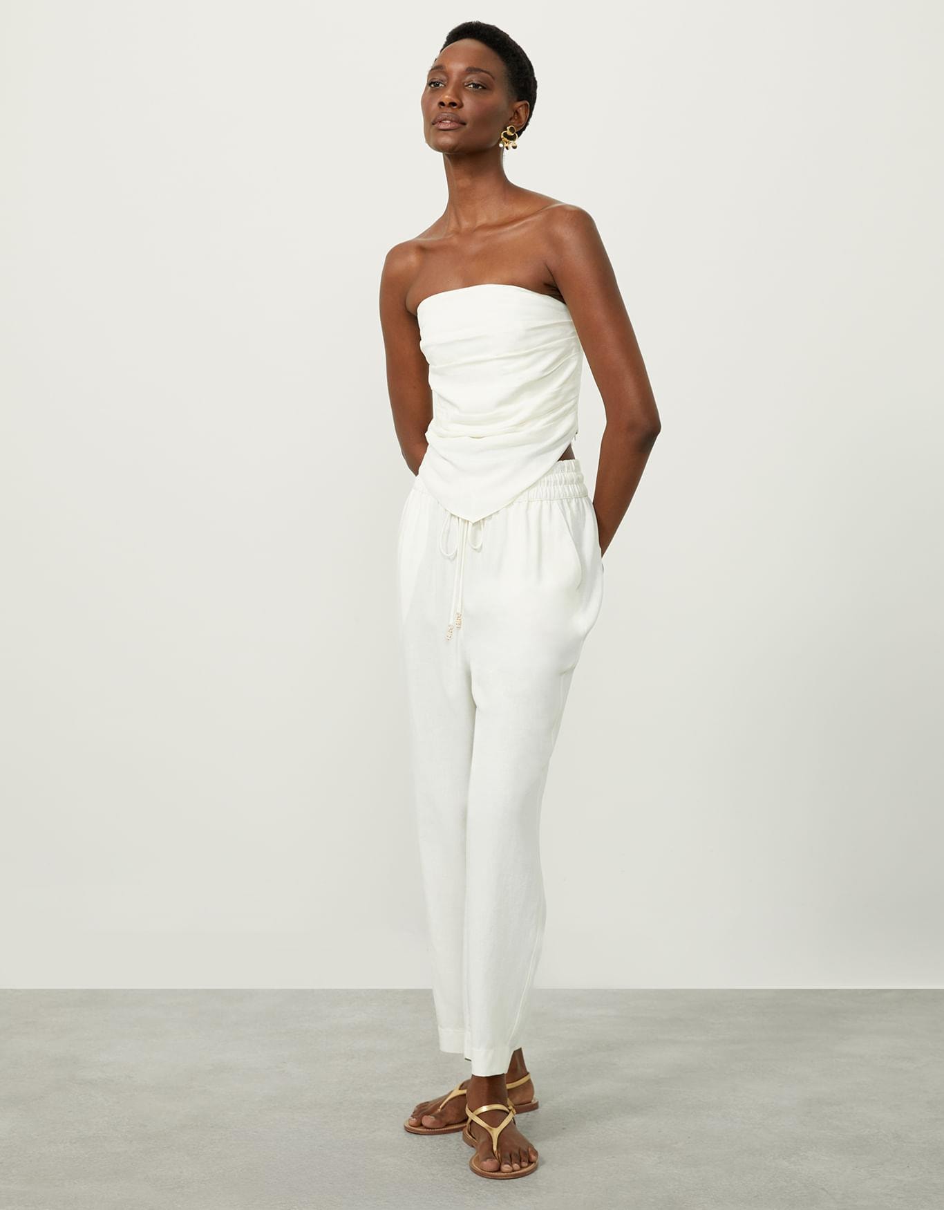 Calça Slim Com Elástico Na Cintura