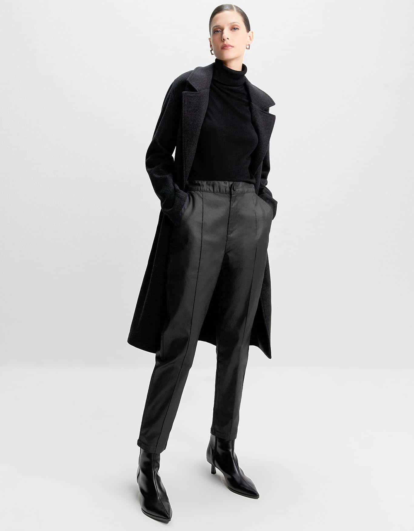 Calça Slim Resinada