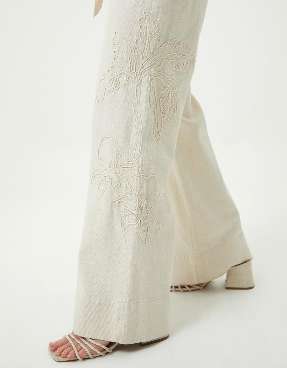 image_efbf8e2f-0ef9-4d3d-aeec-027896bcb856