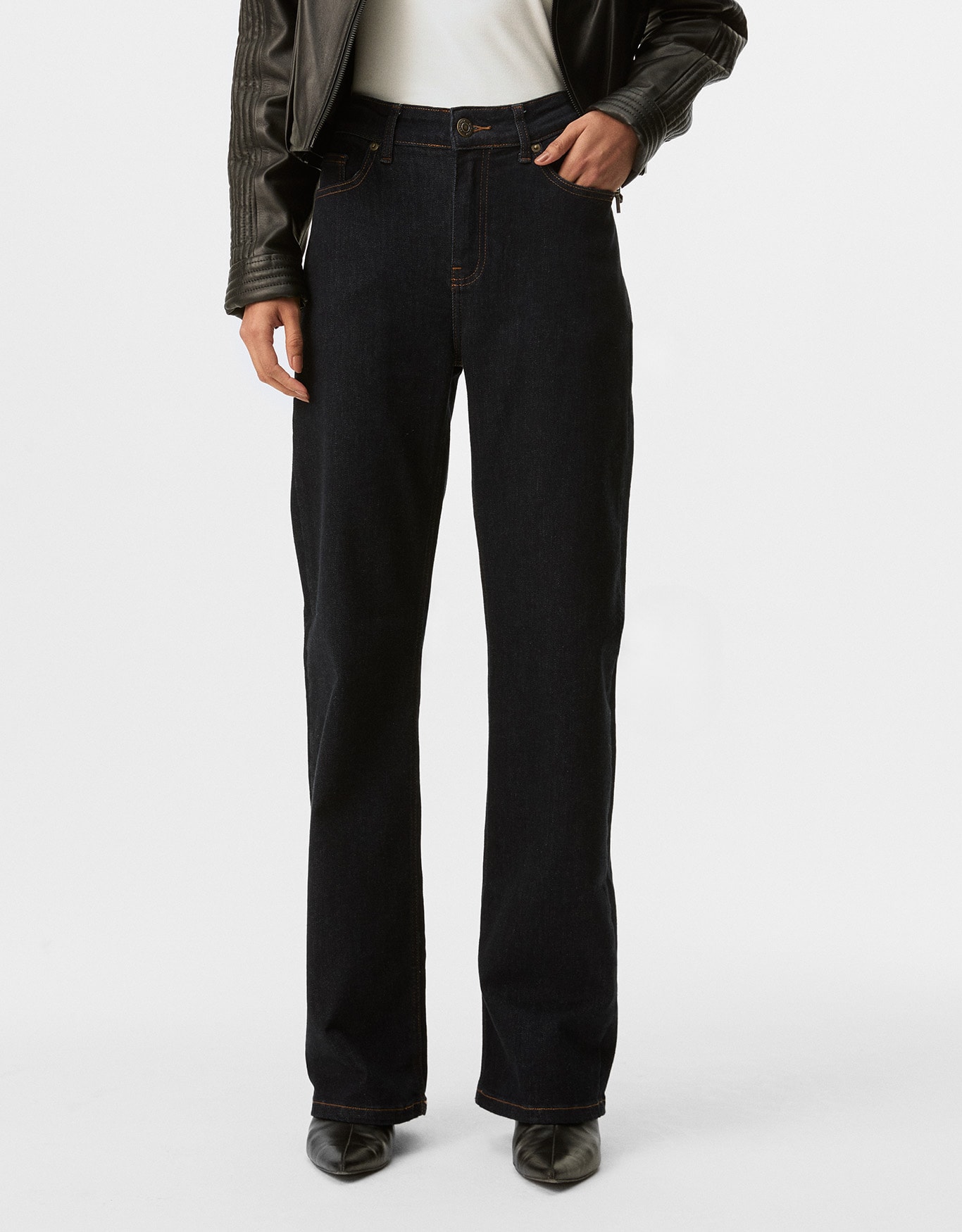 image_2ae58ffc-a369-4db9-83b1-568176b1bbd6