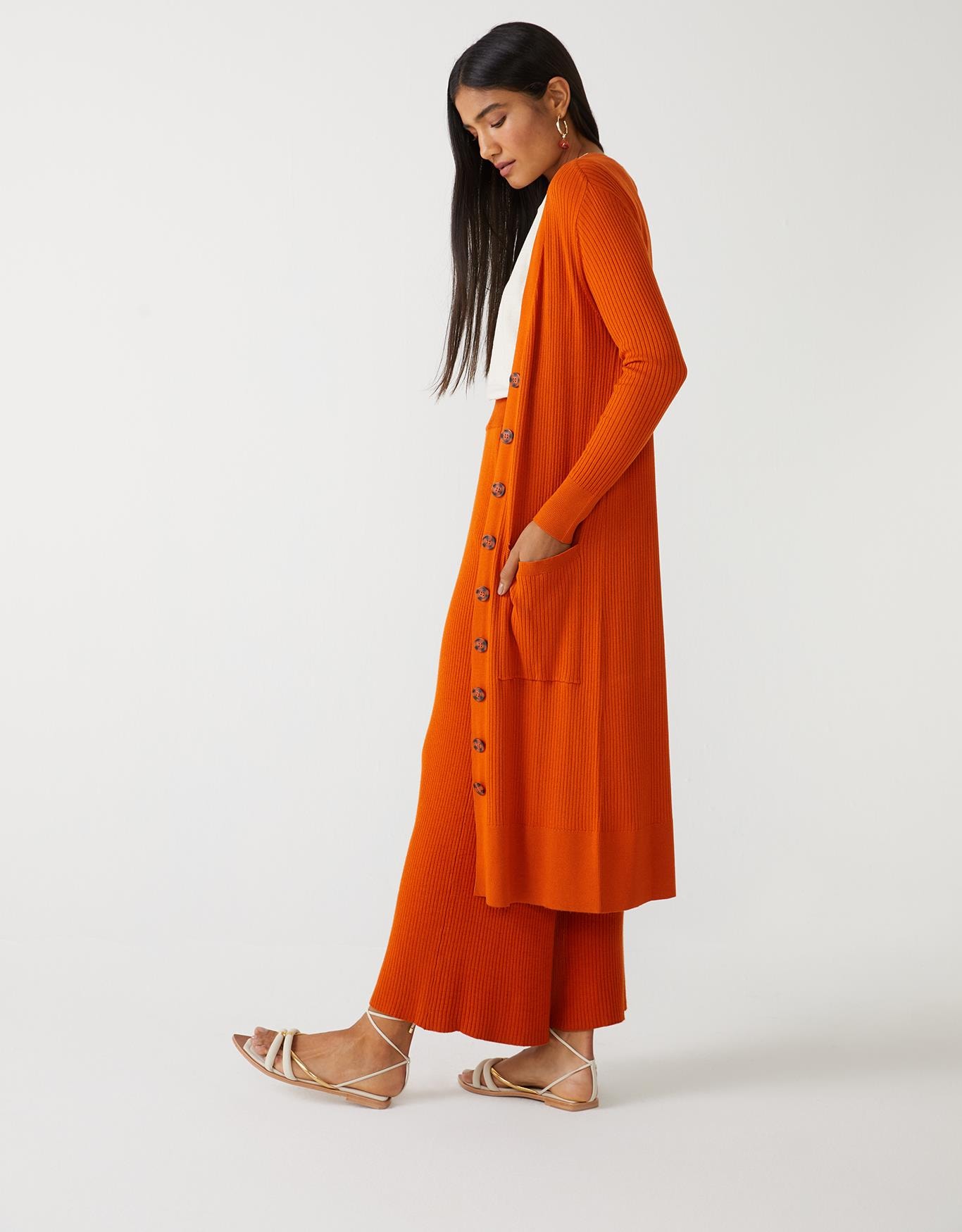 image_ae4899f1-86d5-422a-8587-559a182662ae