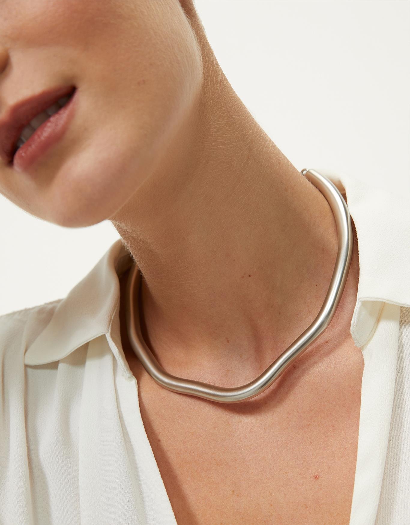 Choker Curvas Orgânicas