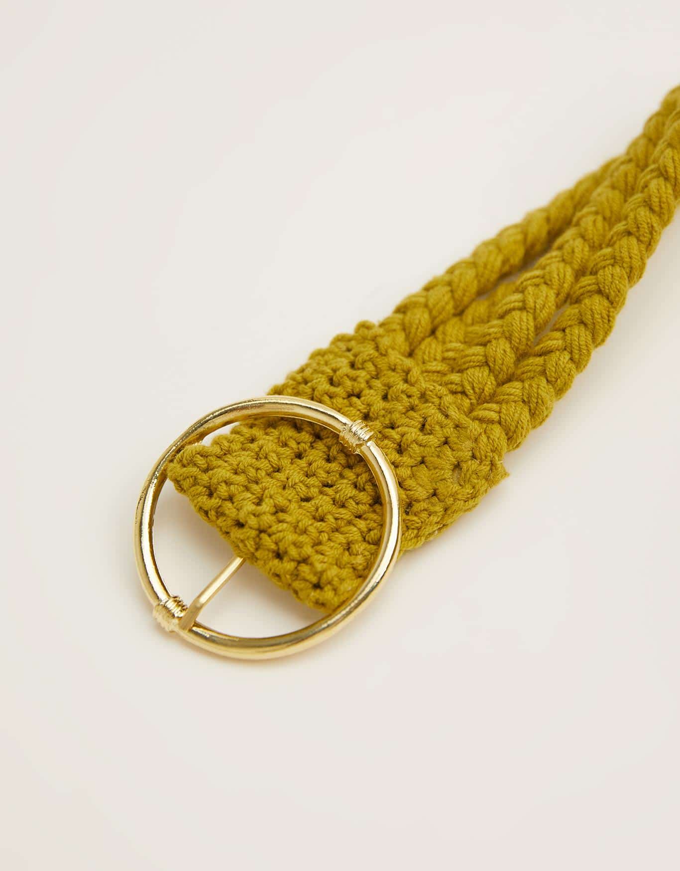 Cinto Médio Em Macramê Fivela Redonda