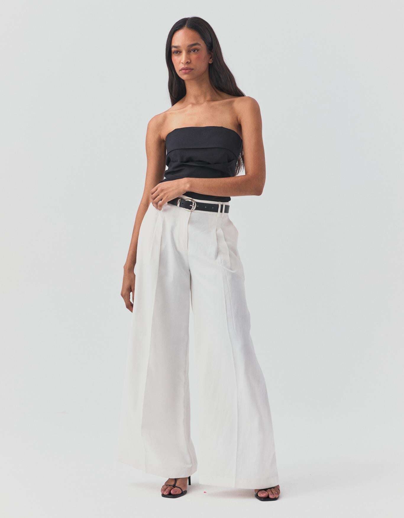 Cinto Preto Fivela Abaulada