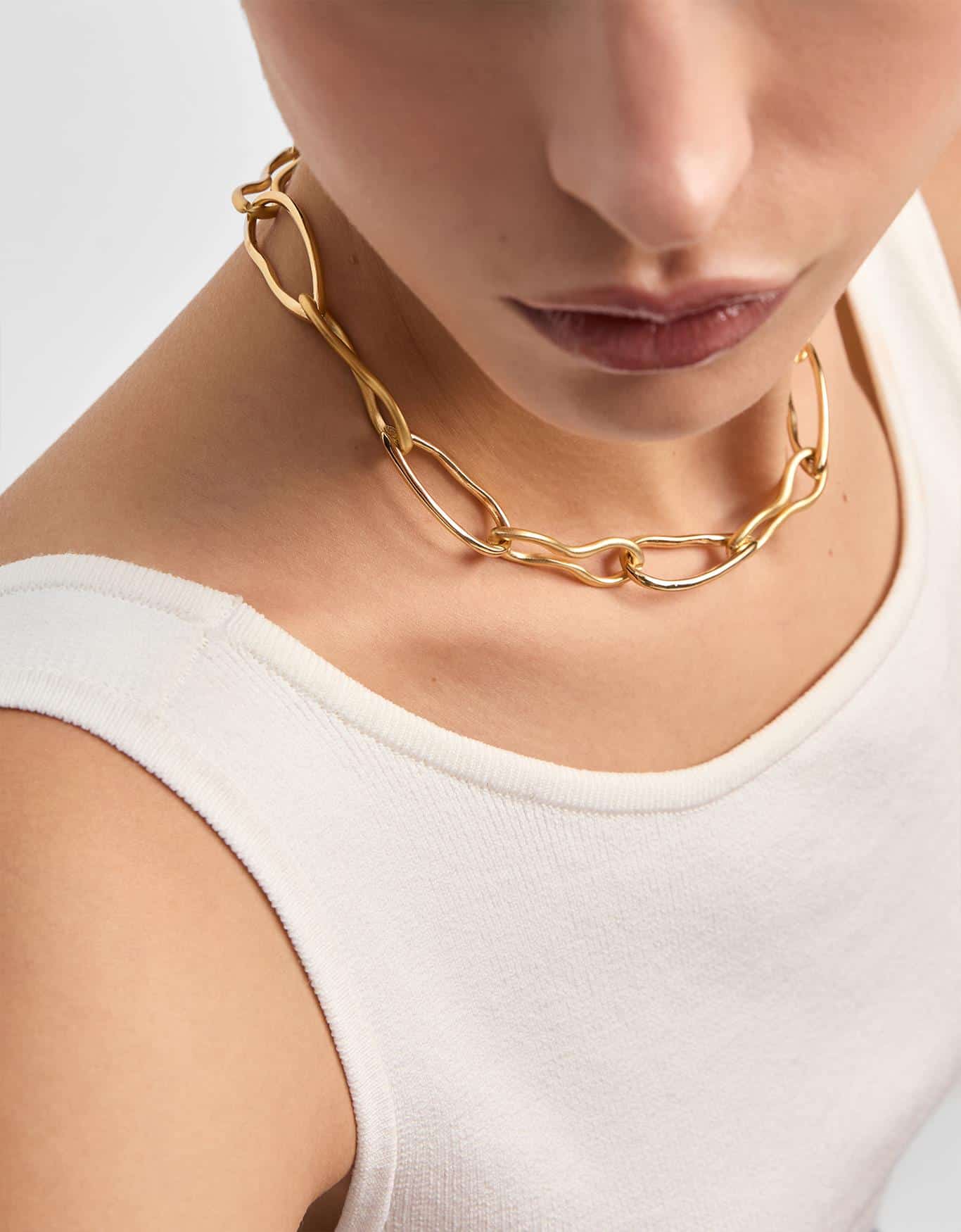 Colar Curto Elos Foscos