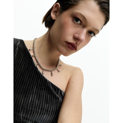 Colar Curto Pingente Gotas