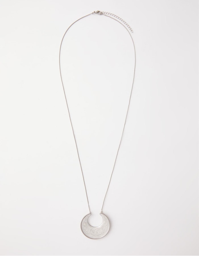 Shoulder — Colar Longo Pingente Resina Madrepérola