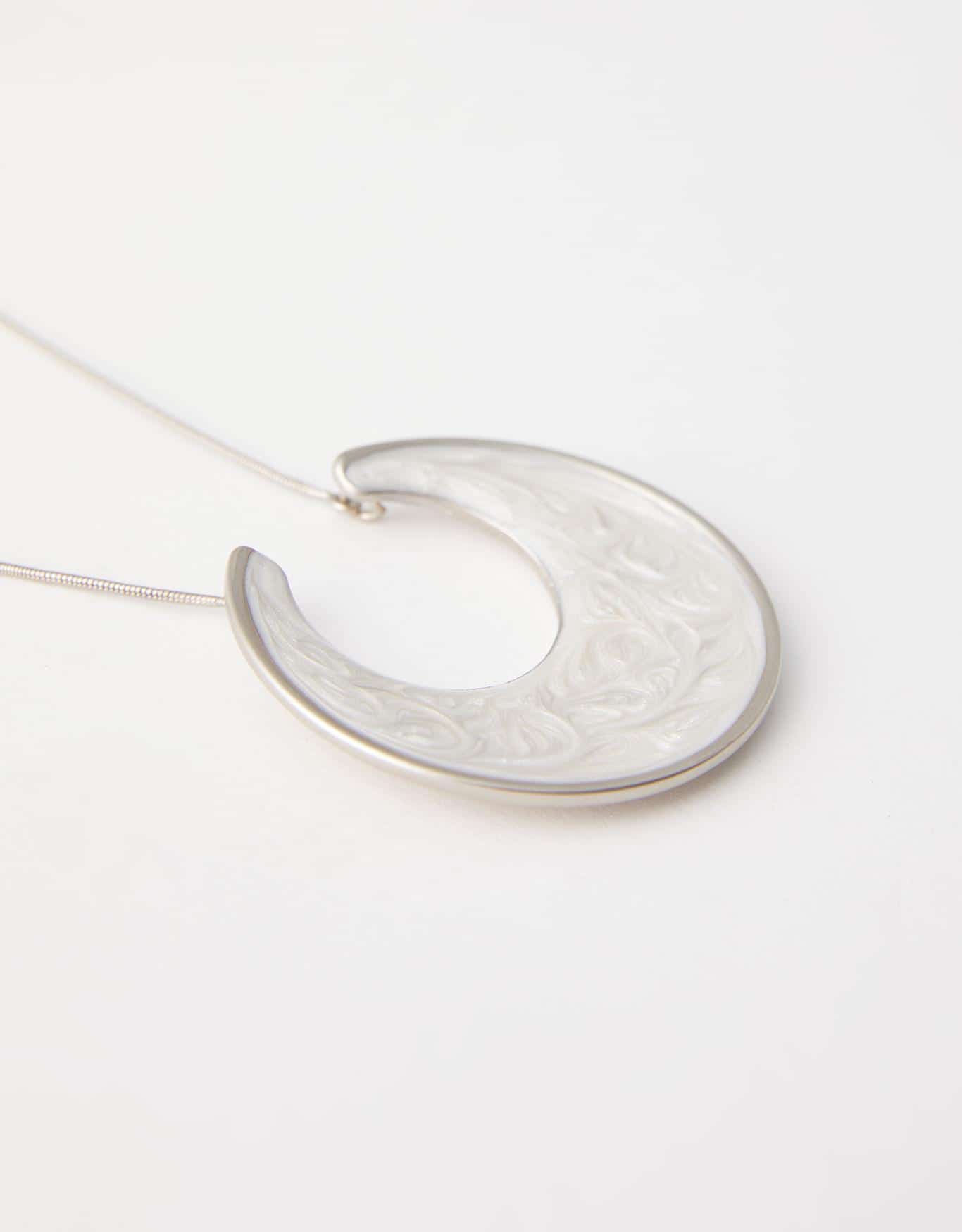 Colar Longo Pingente Resina Madrepérola