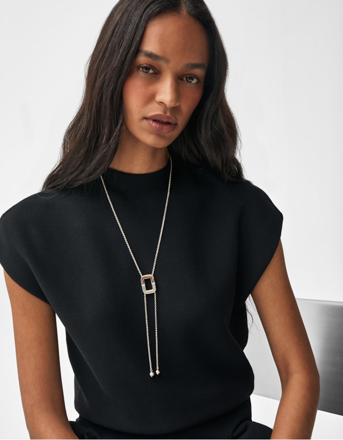 Shoulder — Colar Longo Pingente Texturizado