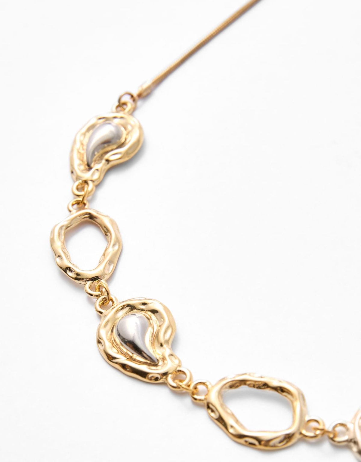 image_b4e25b8c-388b-49a5-9297-9bbe7760f01a