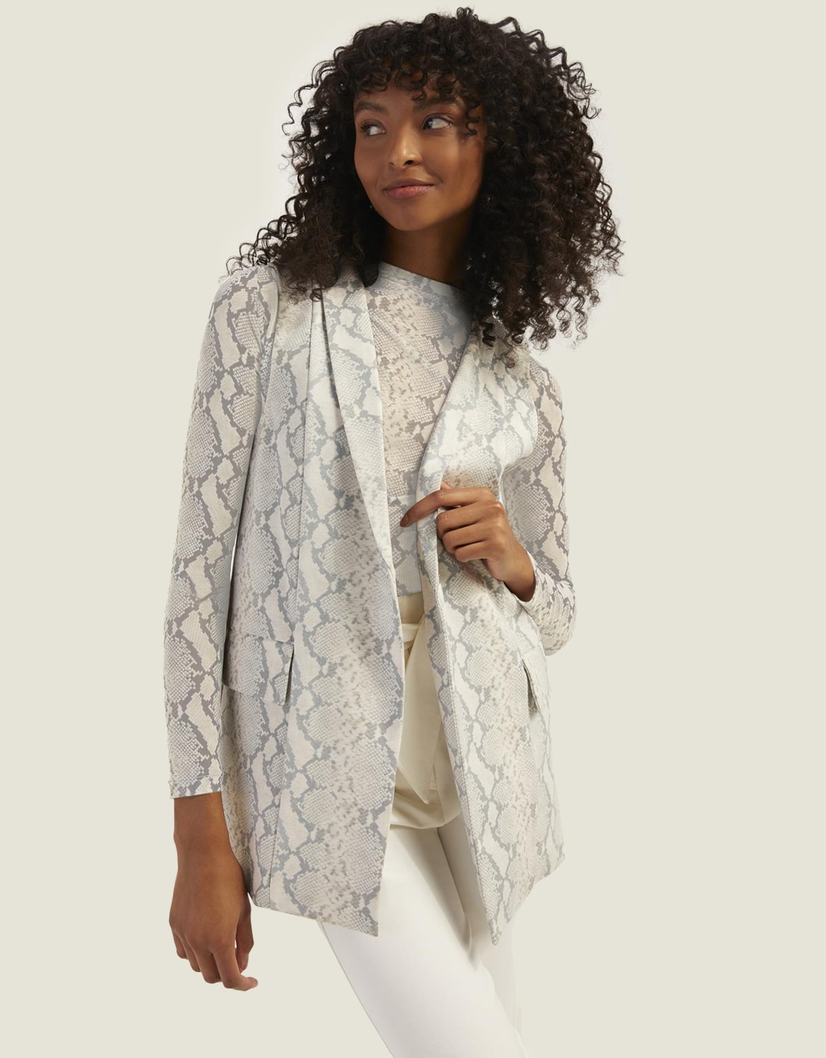 image_fcc4e80c-6bef-418f-b346-e7f69ba31914