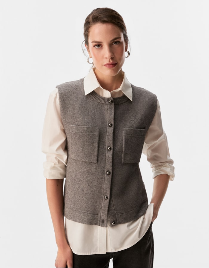 Shoulder — Colete Tricot Botões