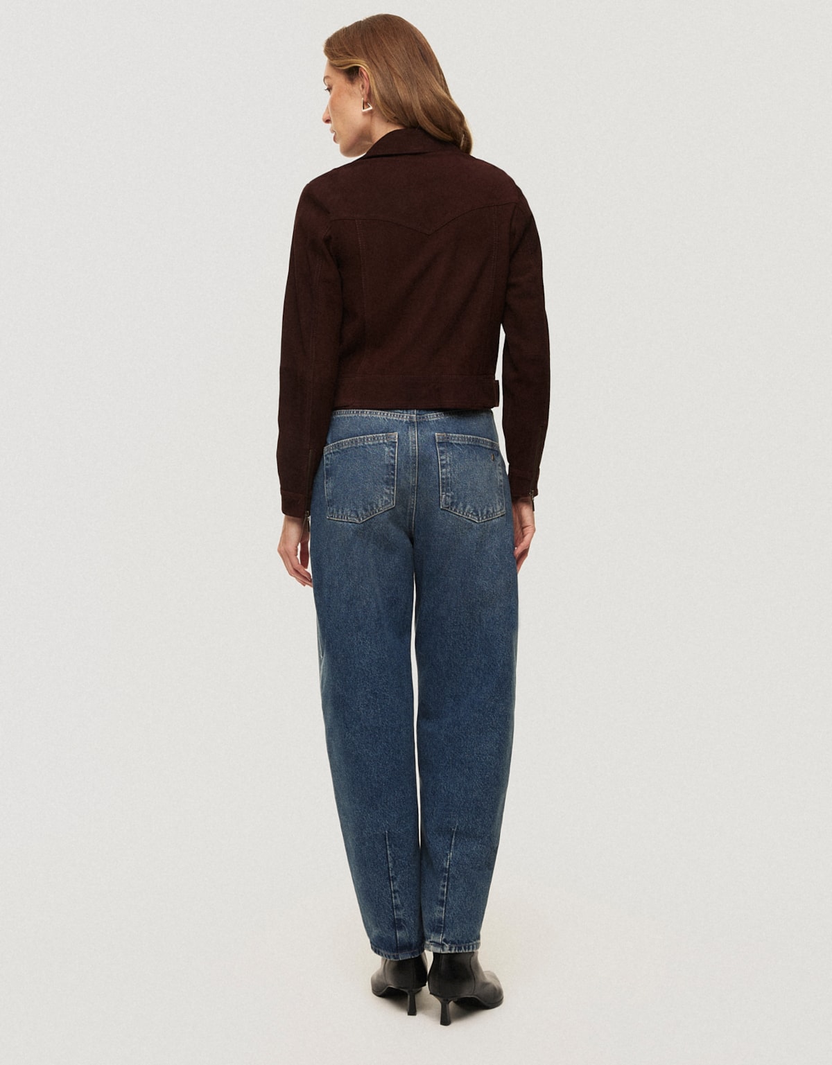 image_b571f1e7-dfe7-44fb-8ba5-a47a0a3d8e91