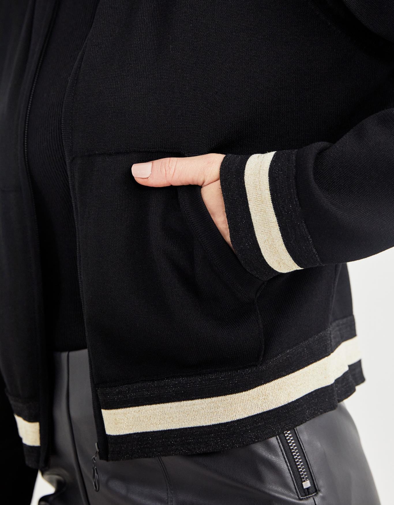 image_fdadeeb5-6ab6-4a88-8bef-77d76912a84b